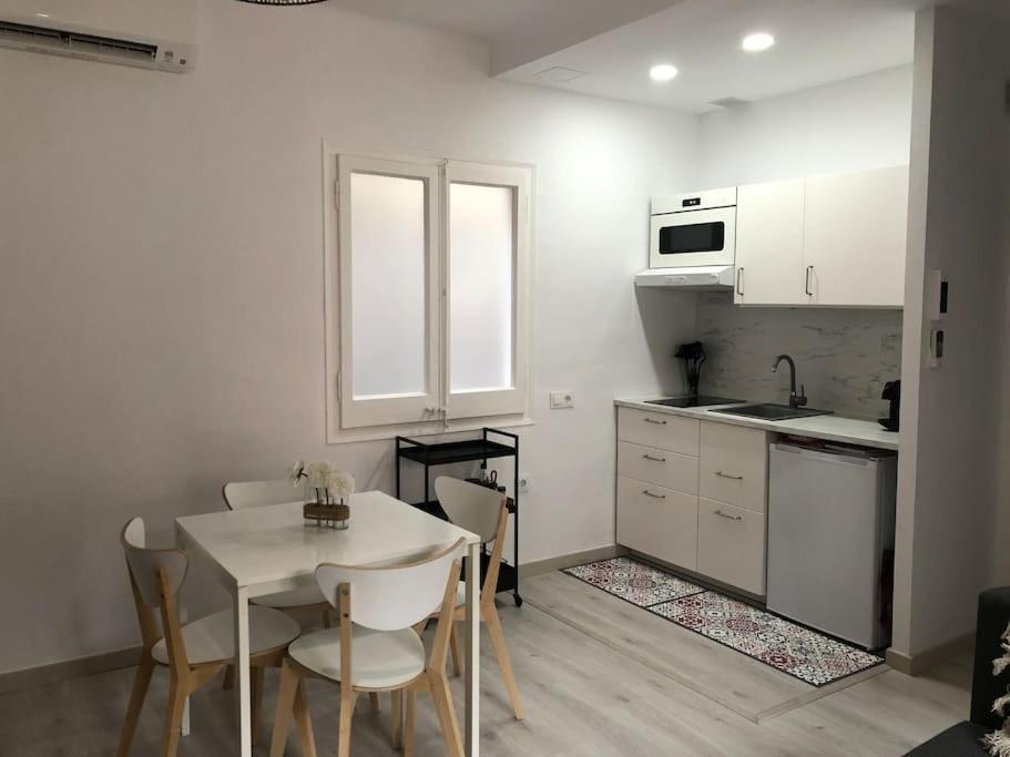 הוספיטלט דה יוברגאט Atico Lumineux A 10 Min Du Centre Ville מראה חיצוני תמונה